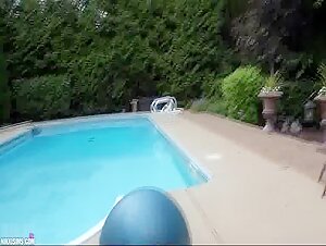 Thumb 10